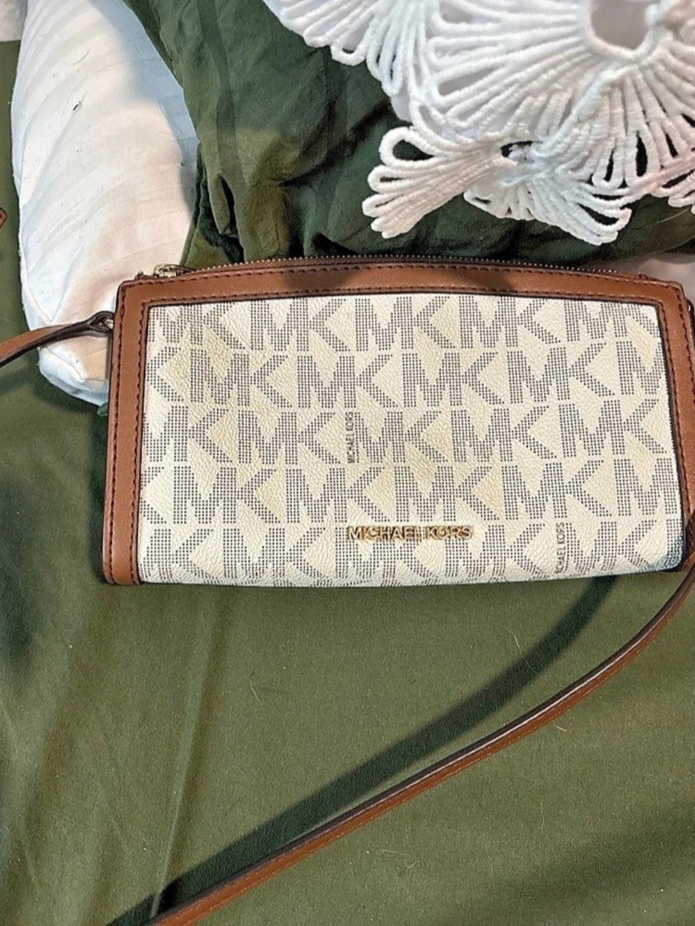Michael Kors Jet Set Small Signature Logo Camera Crossbody Bag Logo Print